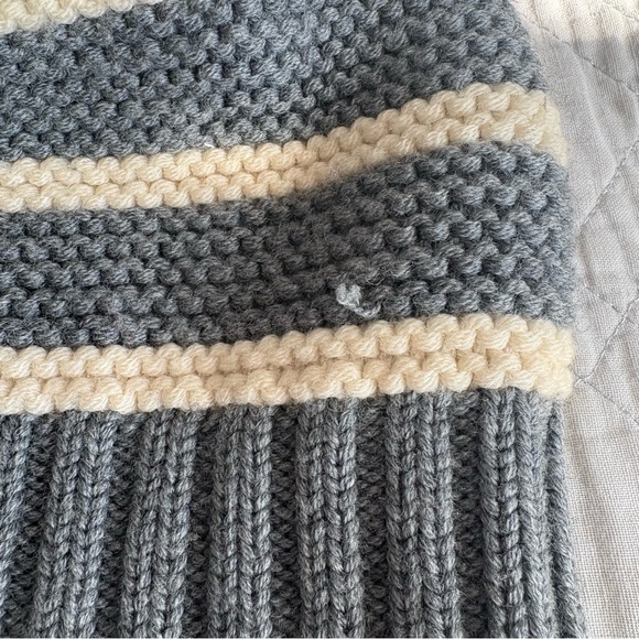 Lululemon Gray and Cream Striped Beanie - Picture 4 of 5